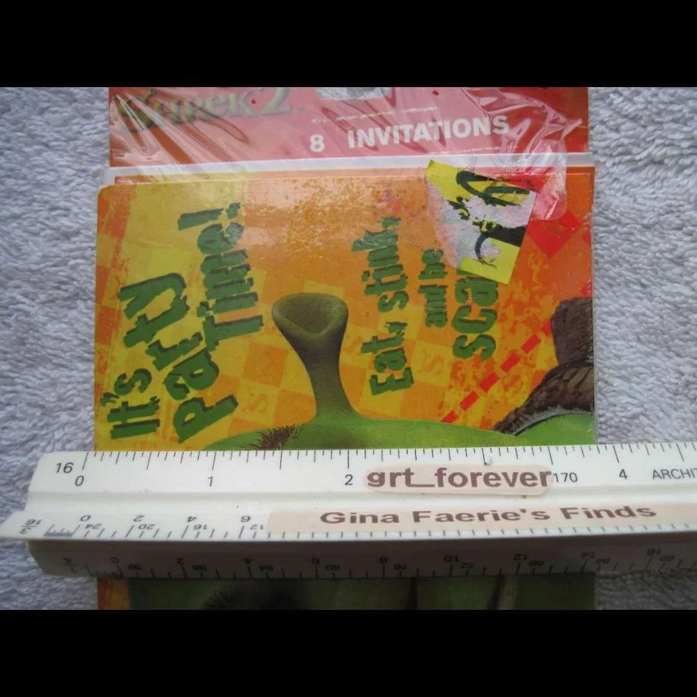 Shrek Hallmark Invitations It's Party Time! Eat, Stink, & Be Scary 2004 Birthday
